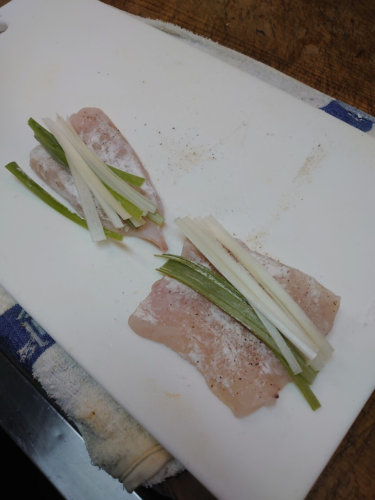 ②白ネギを処理する