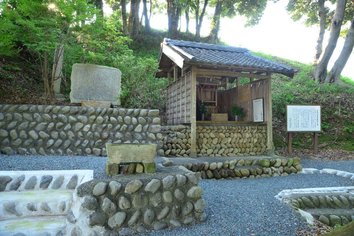 【1日目】 ①左馬武神社(さまたけじんじゃ)