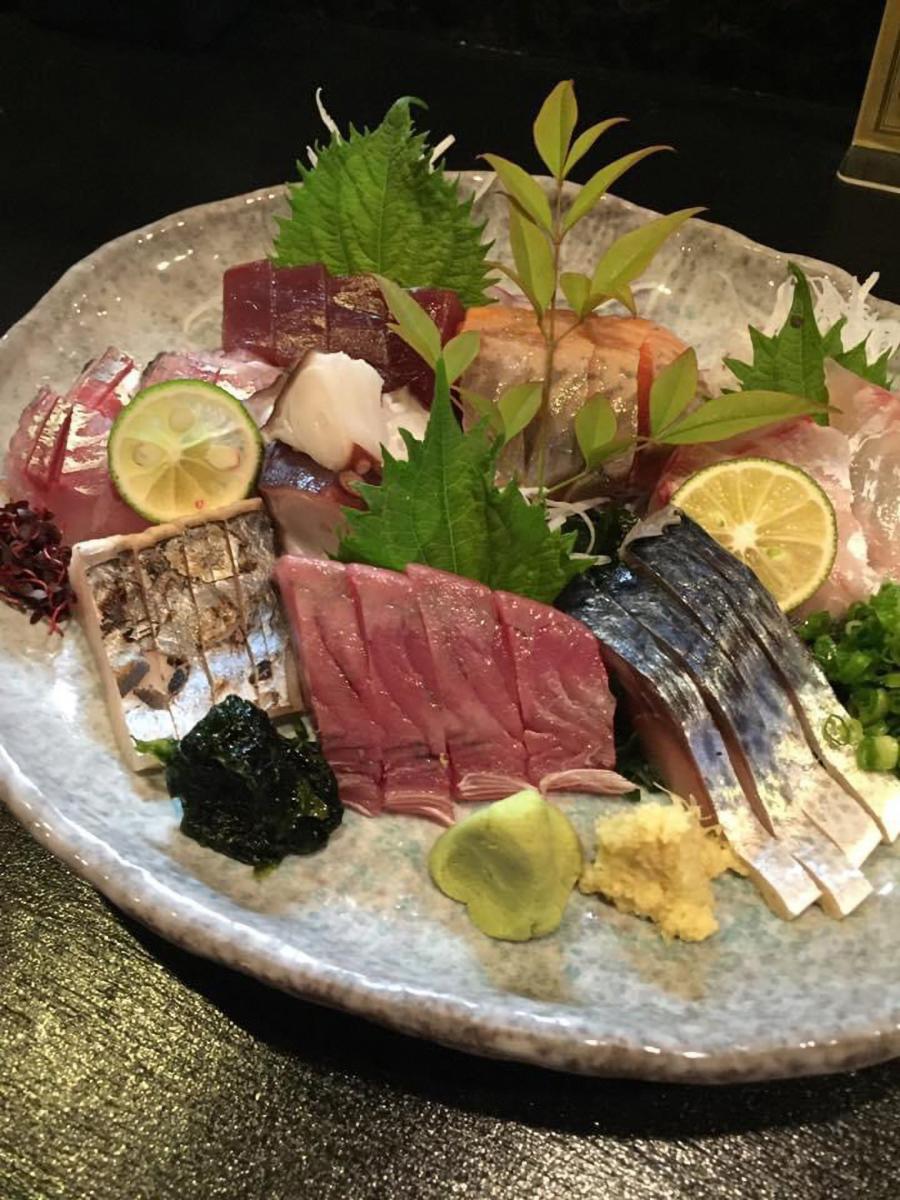 刺身盛り合わせ