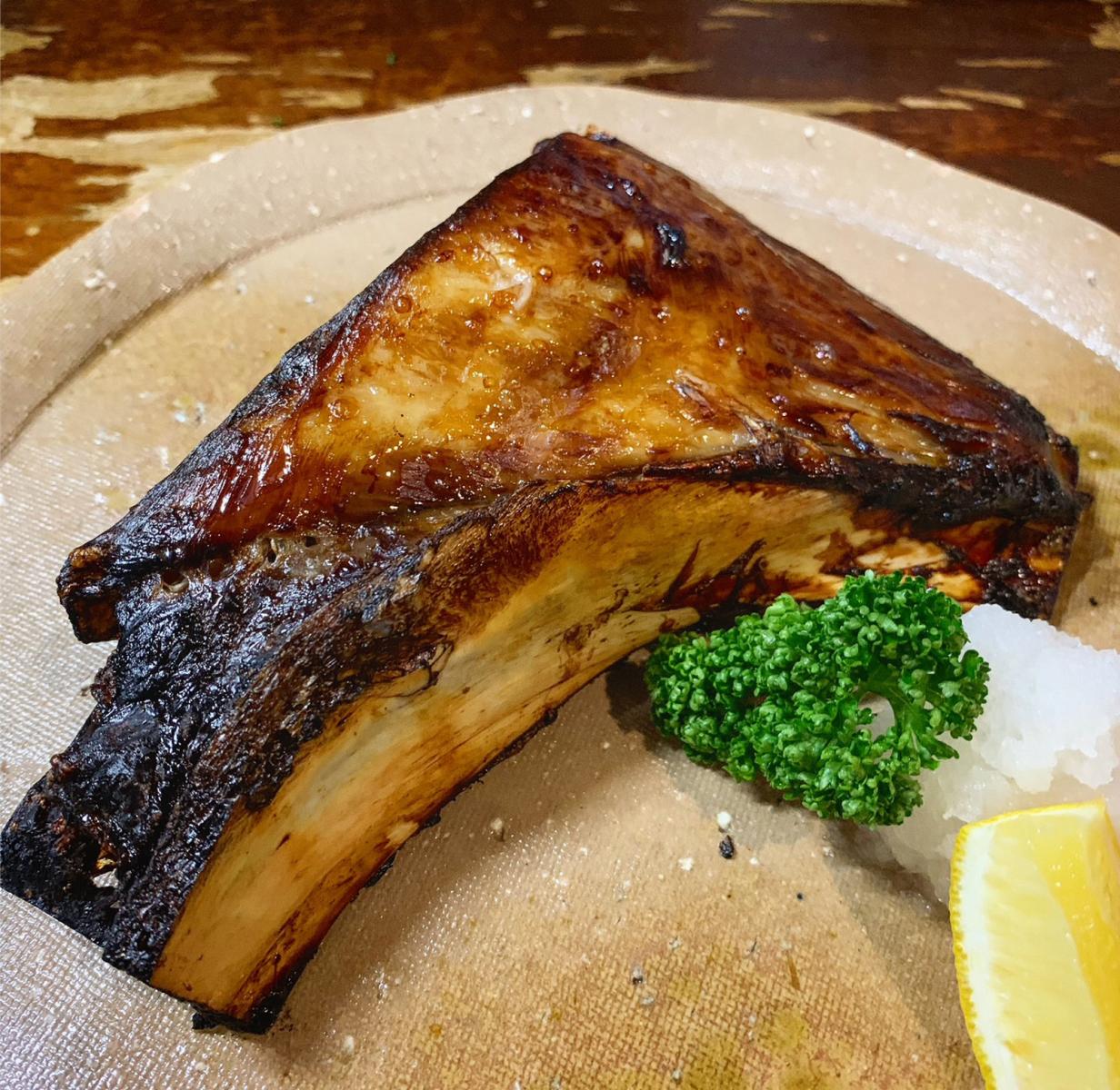 マグロのカマの照り焼き