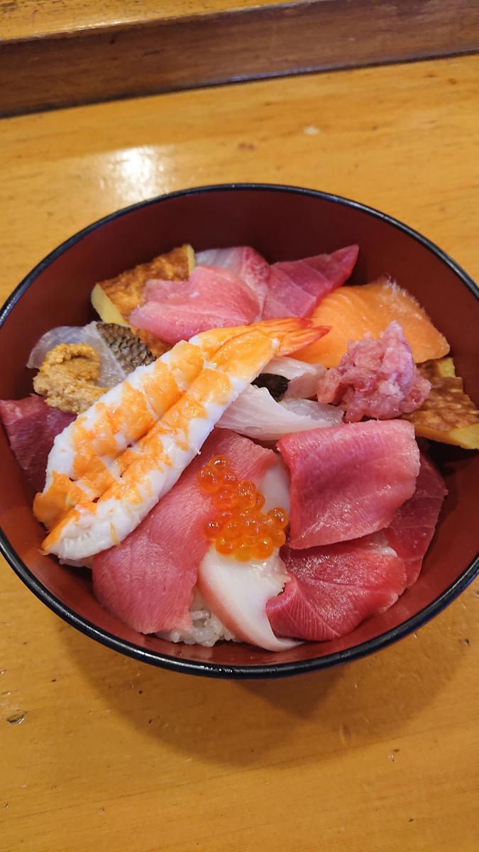 特上海鮮丼