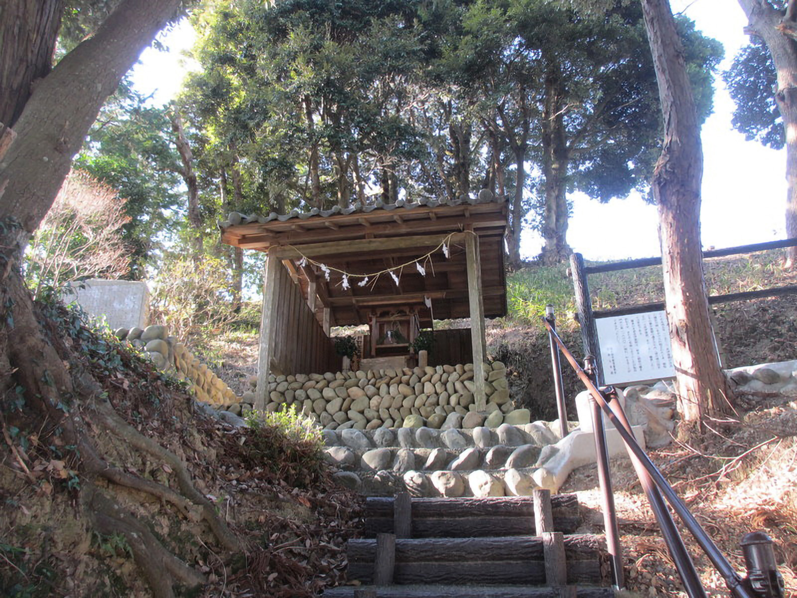 左馬武神社
